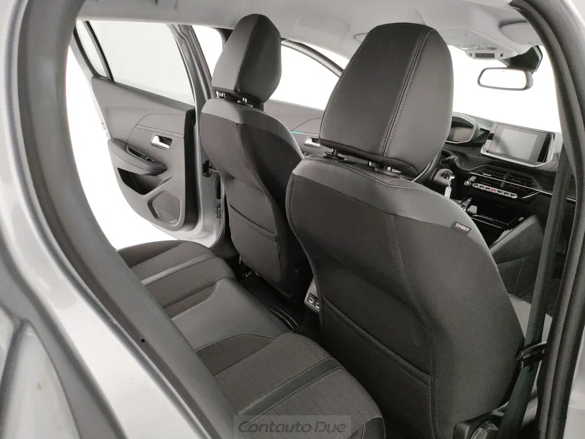 Peugeot 208 usata a Caserta (12)