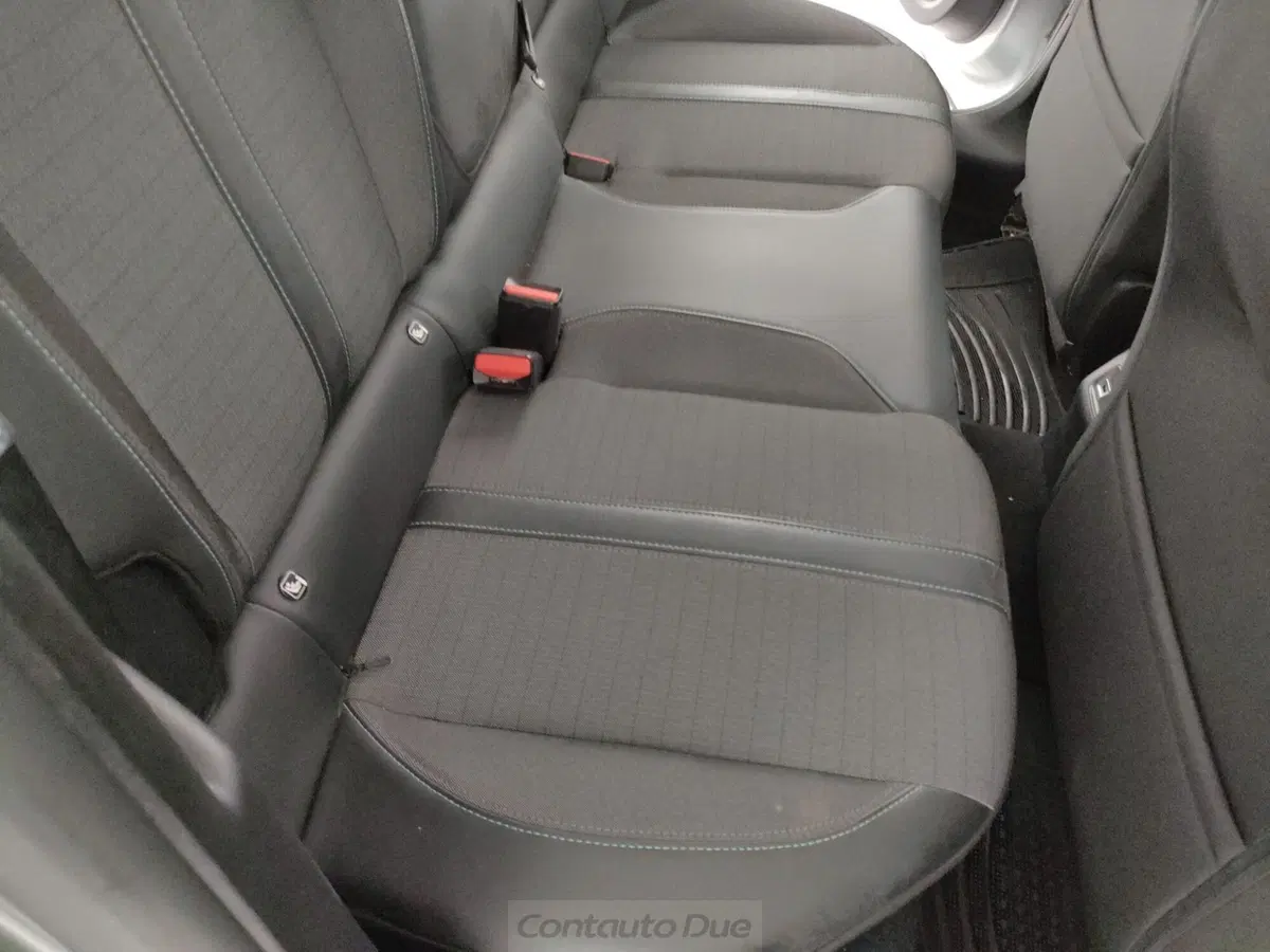 Peugeot 208 usata a Caserta (13)