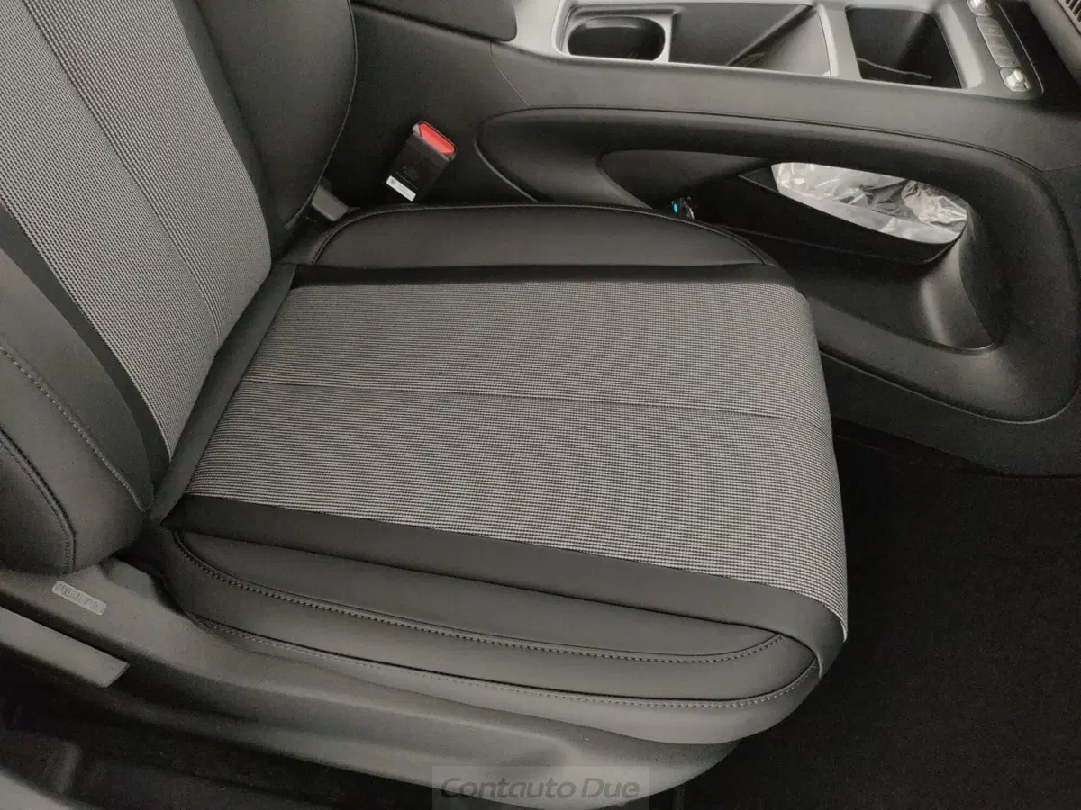 Byd Dolphin G DM-i nuova a Caserta (16)