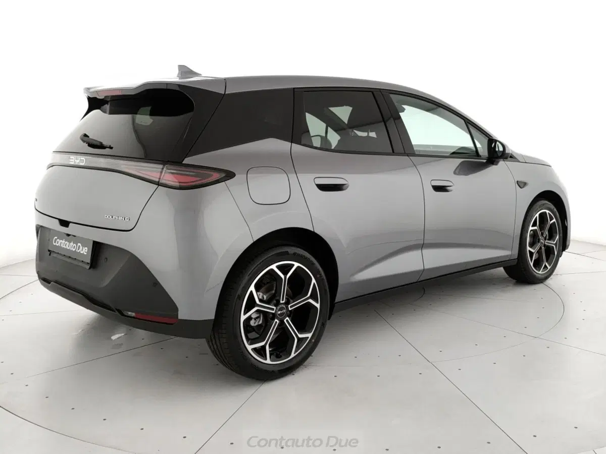 Byd Dolphin G DM-i nuova a Caserta (5)
