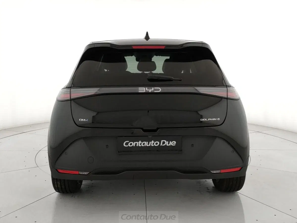 Byd Dolphin G DM-i nuova a Caserta (18)