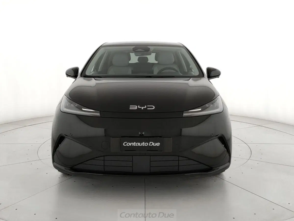 Byd Dolphin G DM-i nuova a Caserta (2)