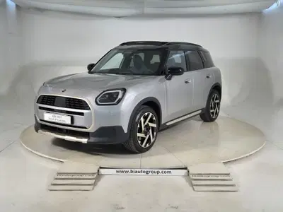 MINI Mini Countryman 1.5 48V C Favoured auto del 2024 usata a Settimo Torinese