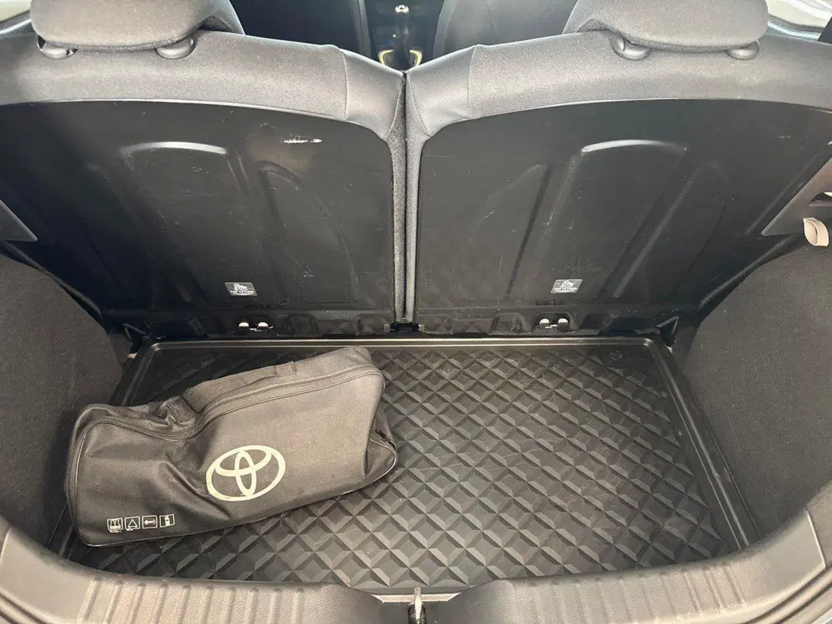 Toyota Aygo X usata a Prato (12)