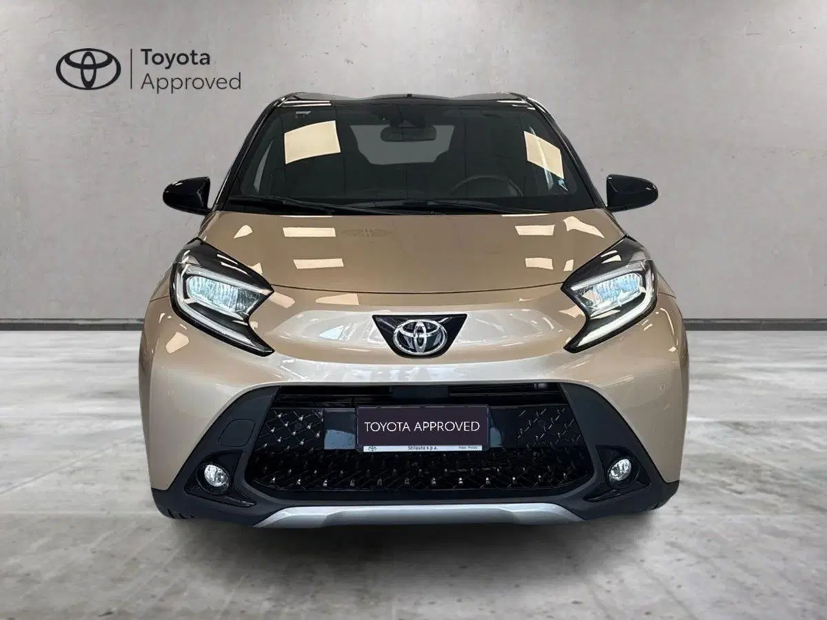 Toyota Aygo X usata a Prato (4)