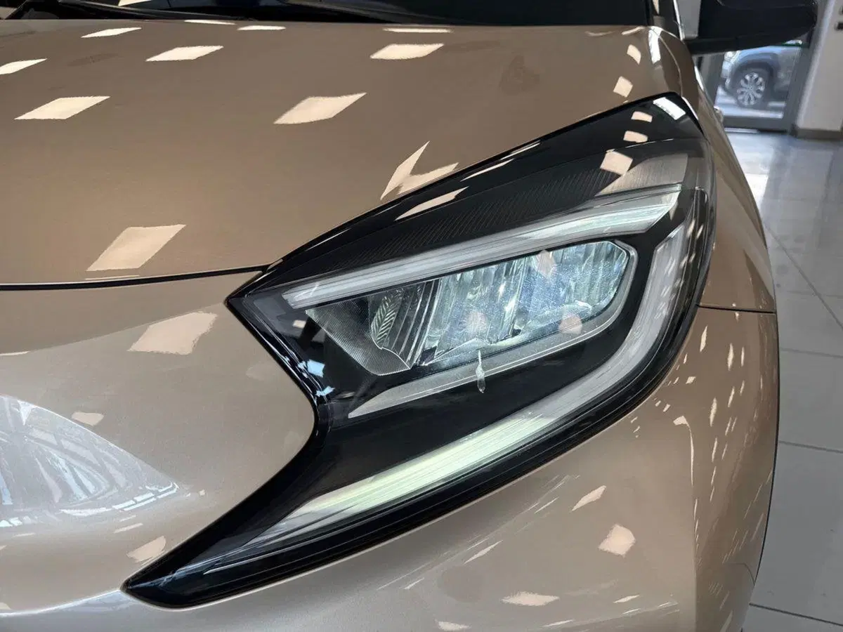 Toyota Aygo X usata a Prato (8)