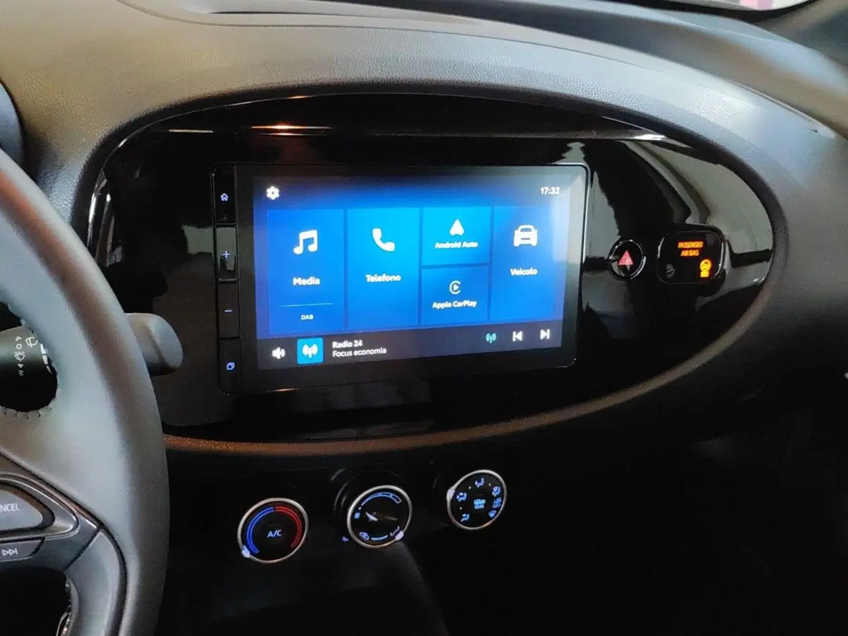 Toyota Aygo X usata a Milano (10)