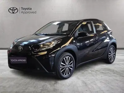 Toyota Aygo X 1.0 Active 72cv s-cvt del 2022 usata a Milano