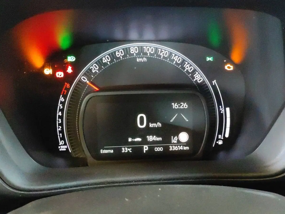 Toyota Aygo X usata a Milano (10)