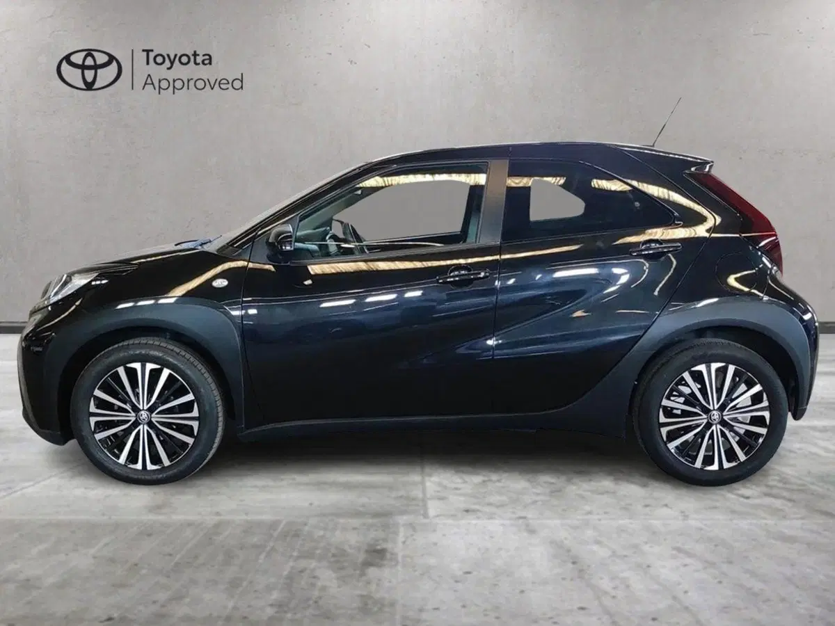 Toyota Aygo X usata a Milano (4)