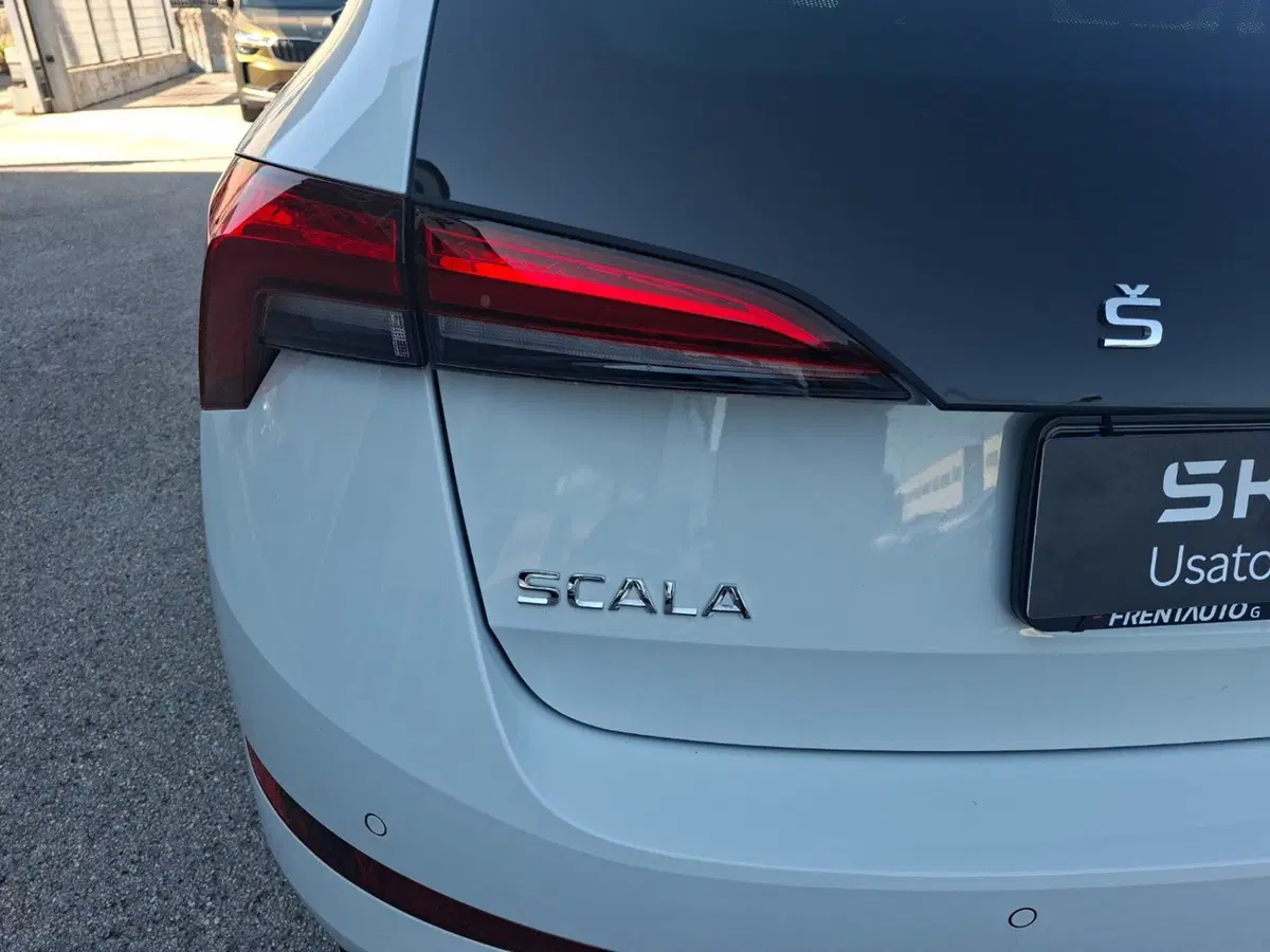 Skoda Scala nuova a Ancona (11)