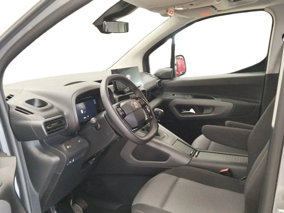 Toyota Proace City Verso usata a Roma (6)