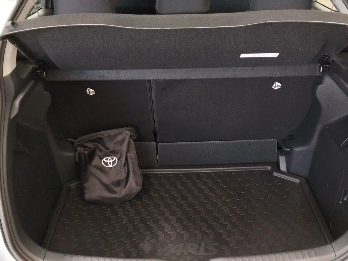 Toyota Yaris usata a Roma (6)