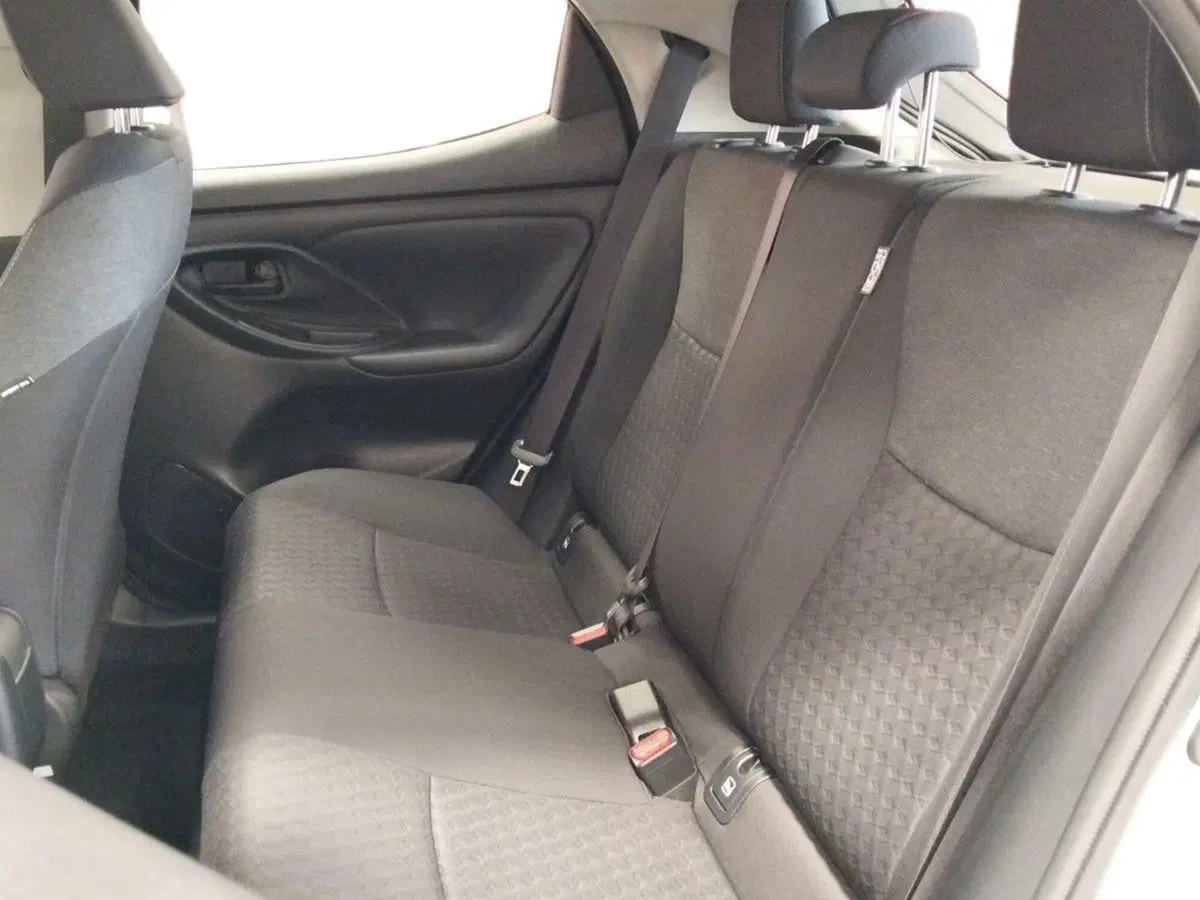 Toyota Yaris usata a Roma (7)