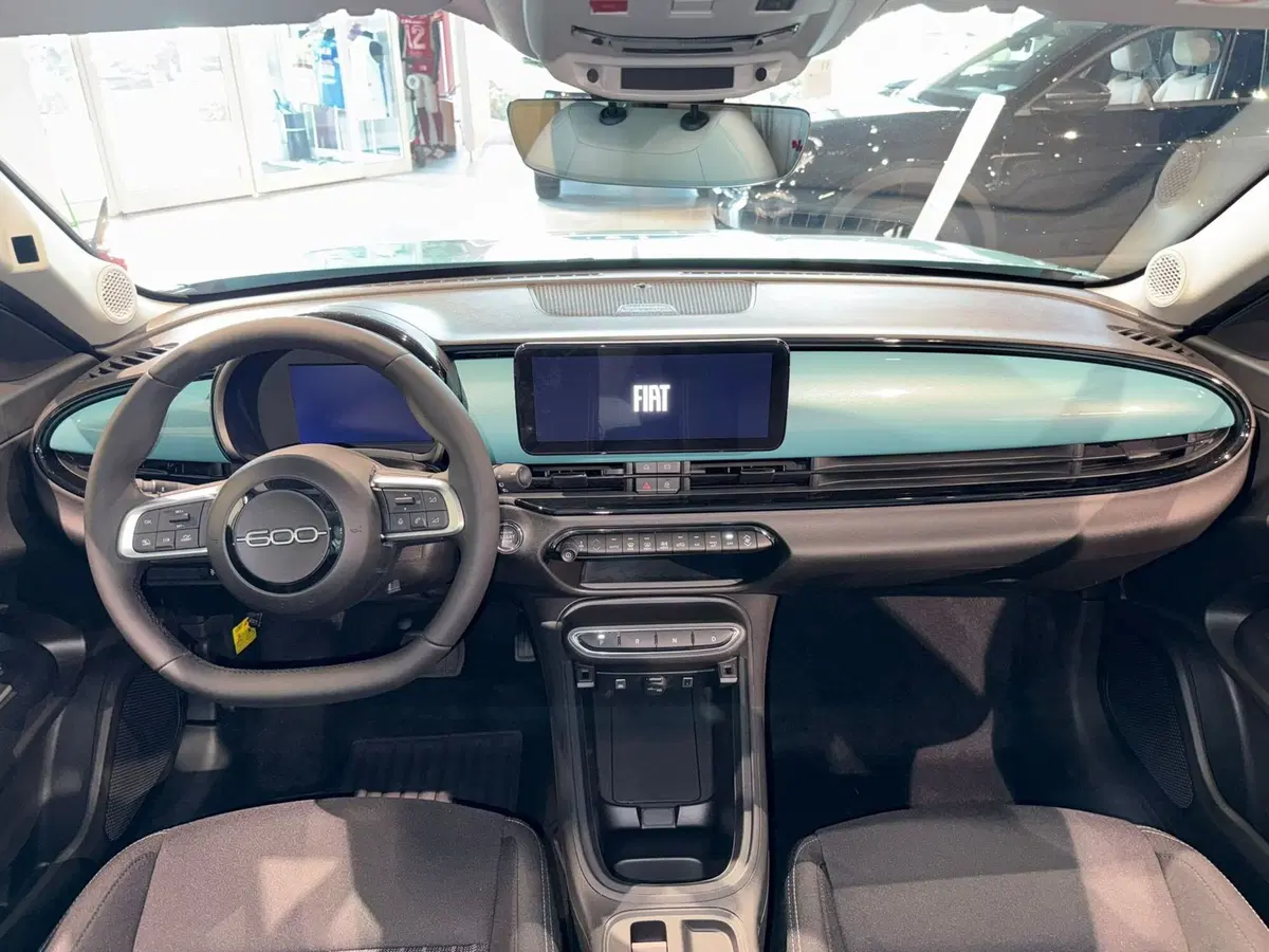 Fiat 600 nuova a Reggio Emilia (9)