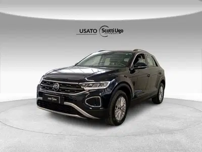 Volkswagen T-Roc 2.0 tdi Life 115cv del 2025 usata a Cecina