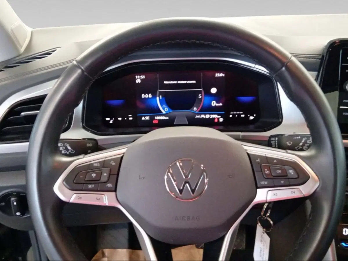 Volkswagen T-Roc usata a Livorno (10)