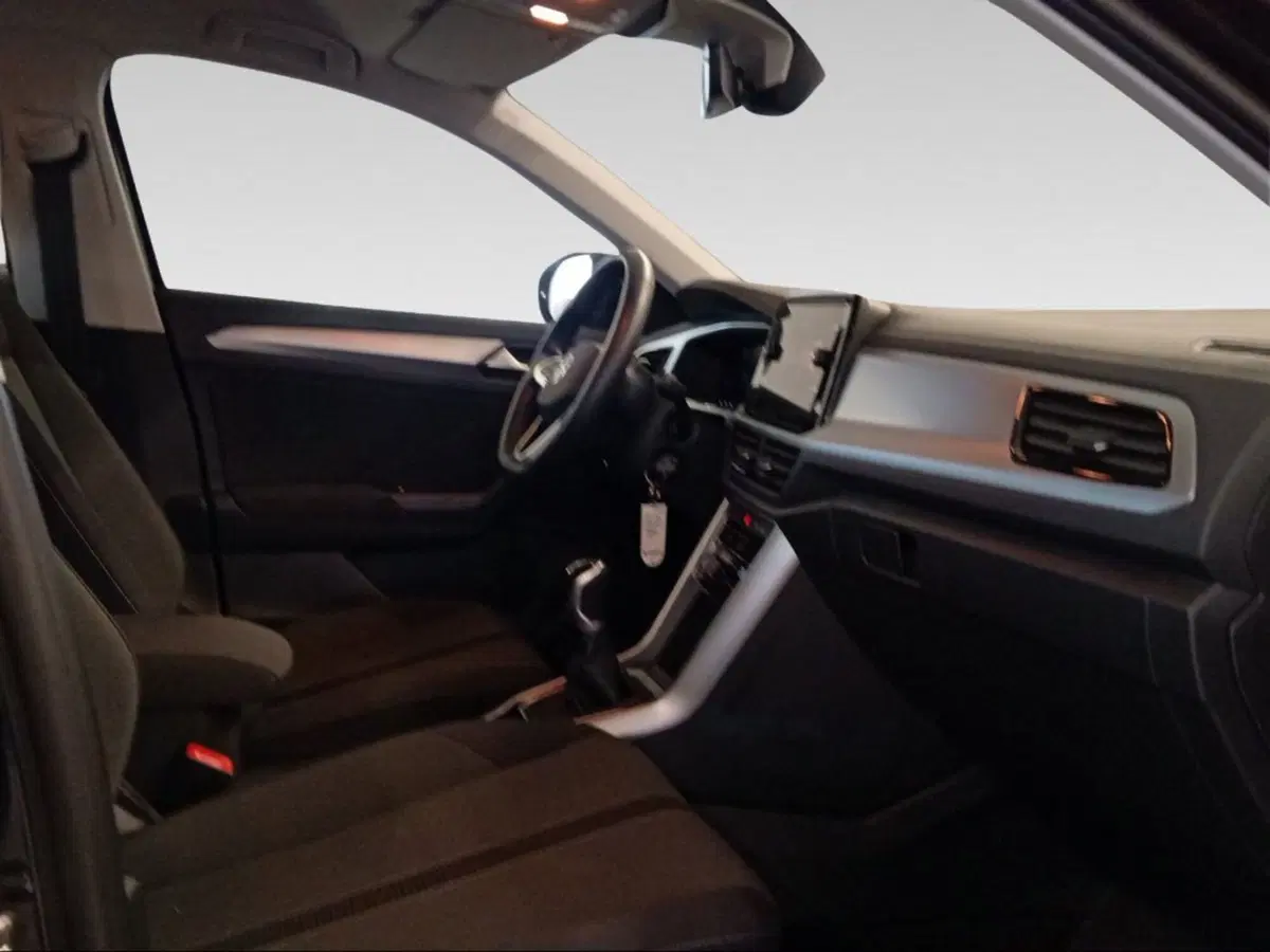 Volkswagen T-Roc usata a Livorno (13)