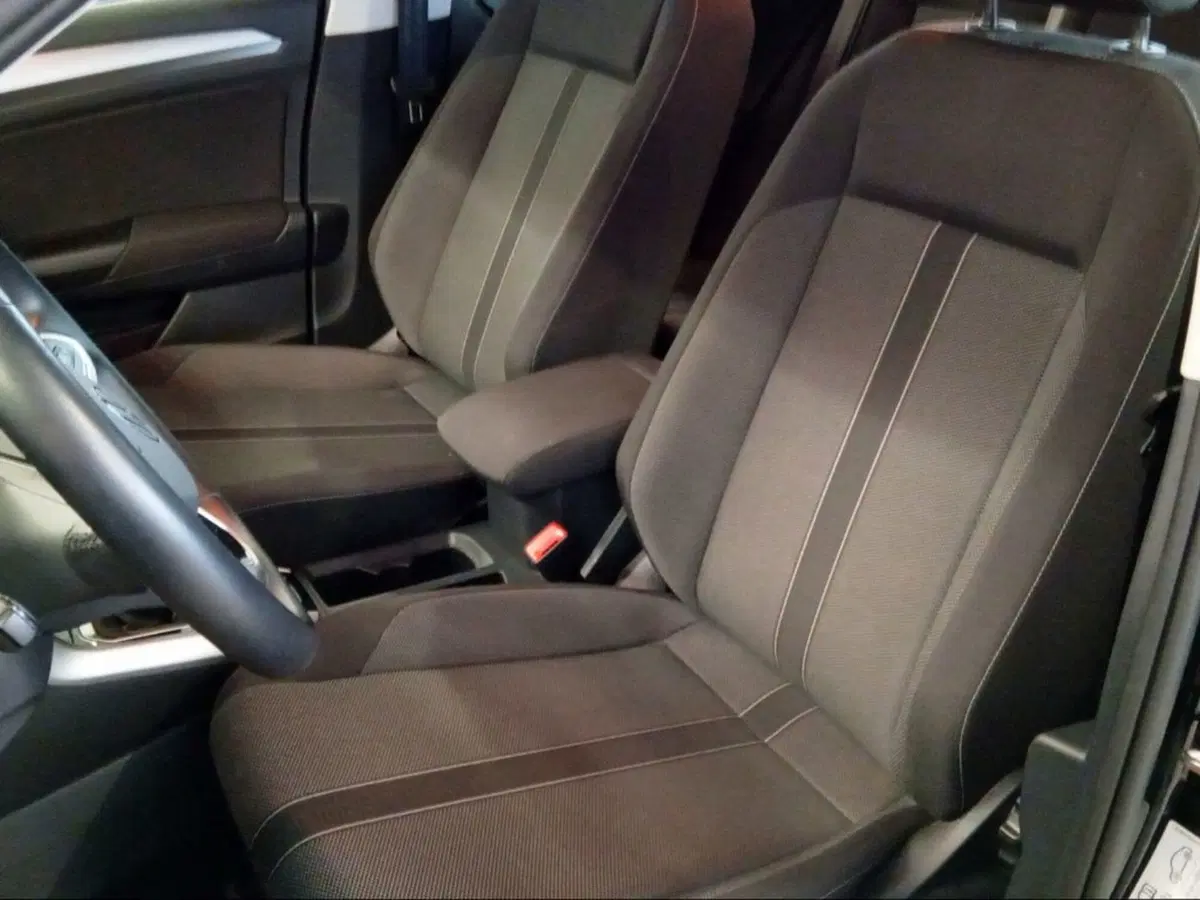 Volkswagen T-Roc usata a Livorno (8)