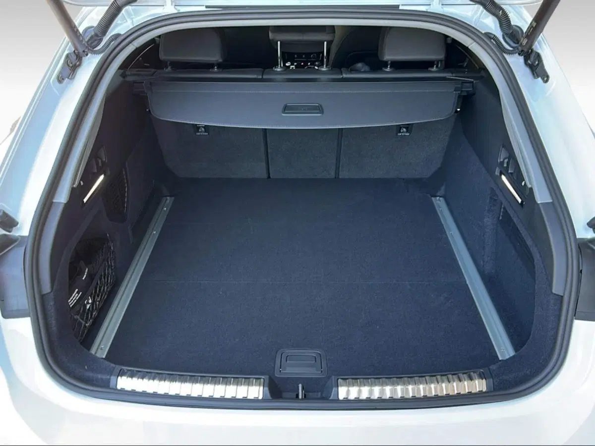 Audi A6 Avant nuova a Pisa (11)