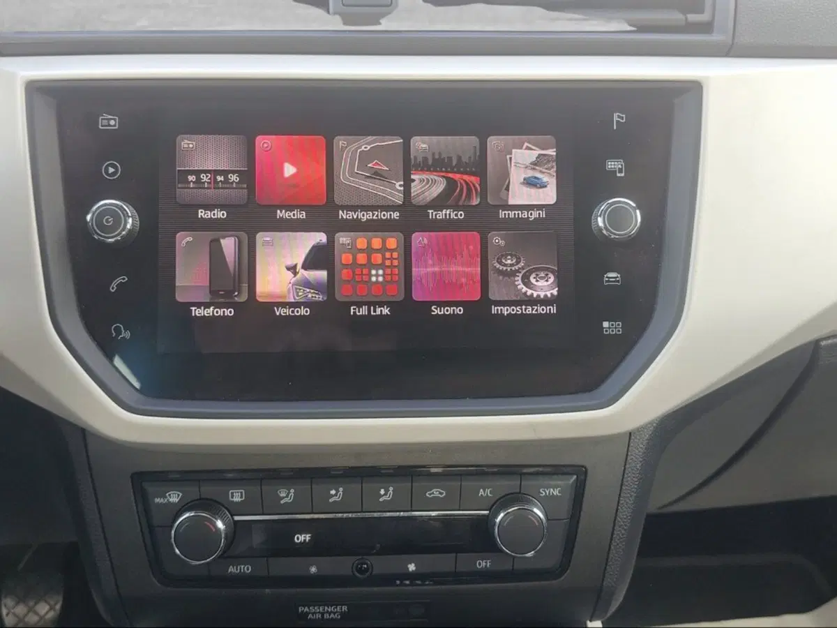SEAT Arona usata a Firenze (14)