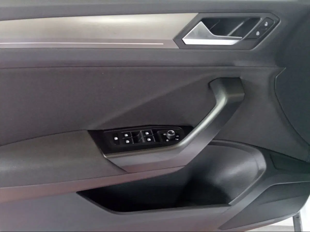 Volkswagen T-Roc usata a Firenze (17)