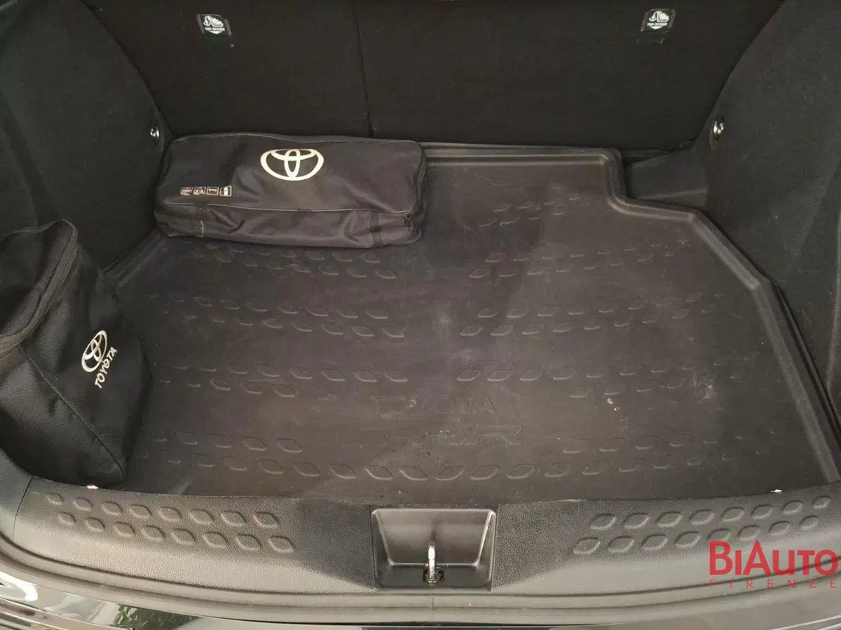 Toyota Toyota C-HR usata a Firenze (6)