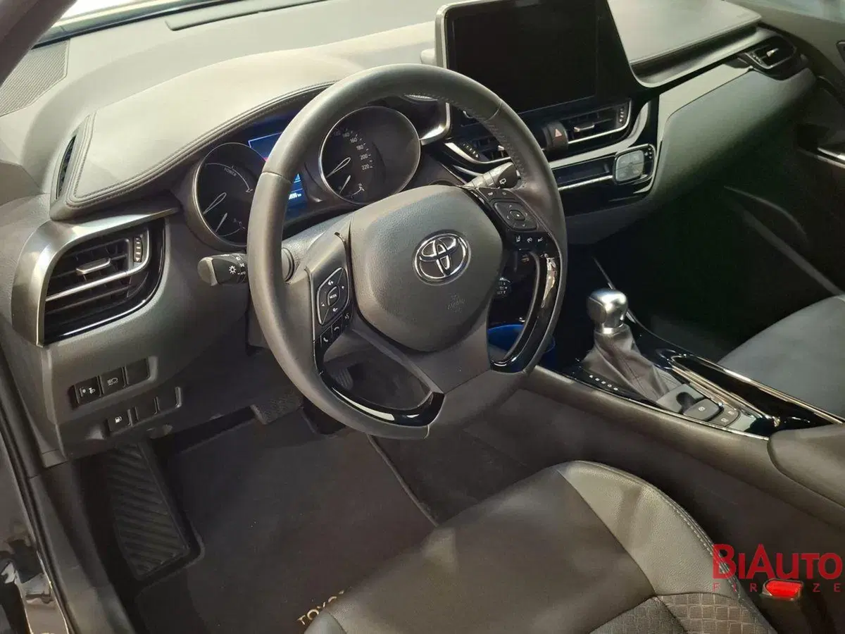 Toyota Toyota C-HR usata a Firenze (7)