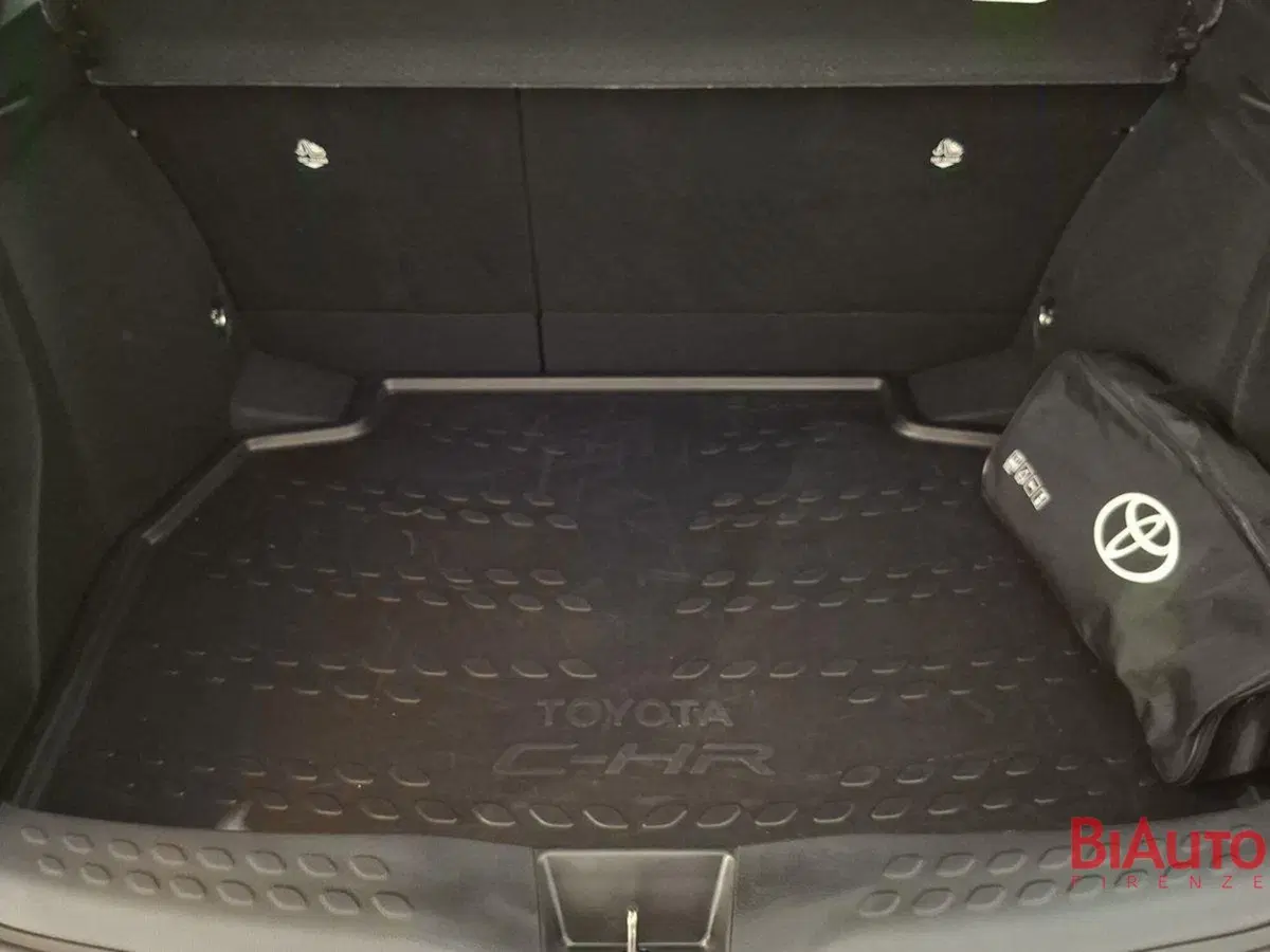 Toyota Toyota C-HR usata a Firenze (6)