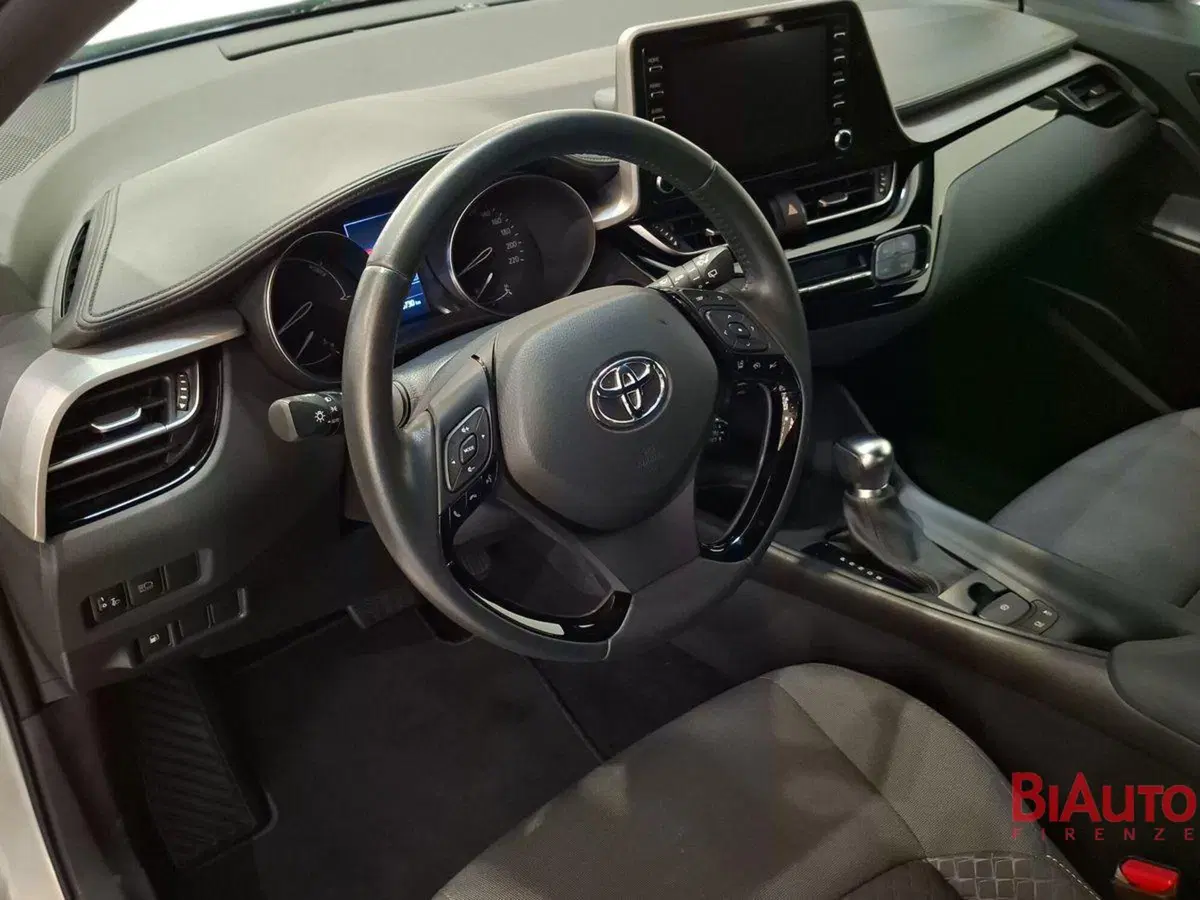 Toyota Toyota C-HR usata a Firenze (7)