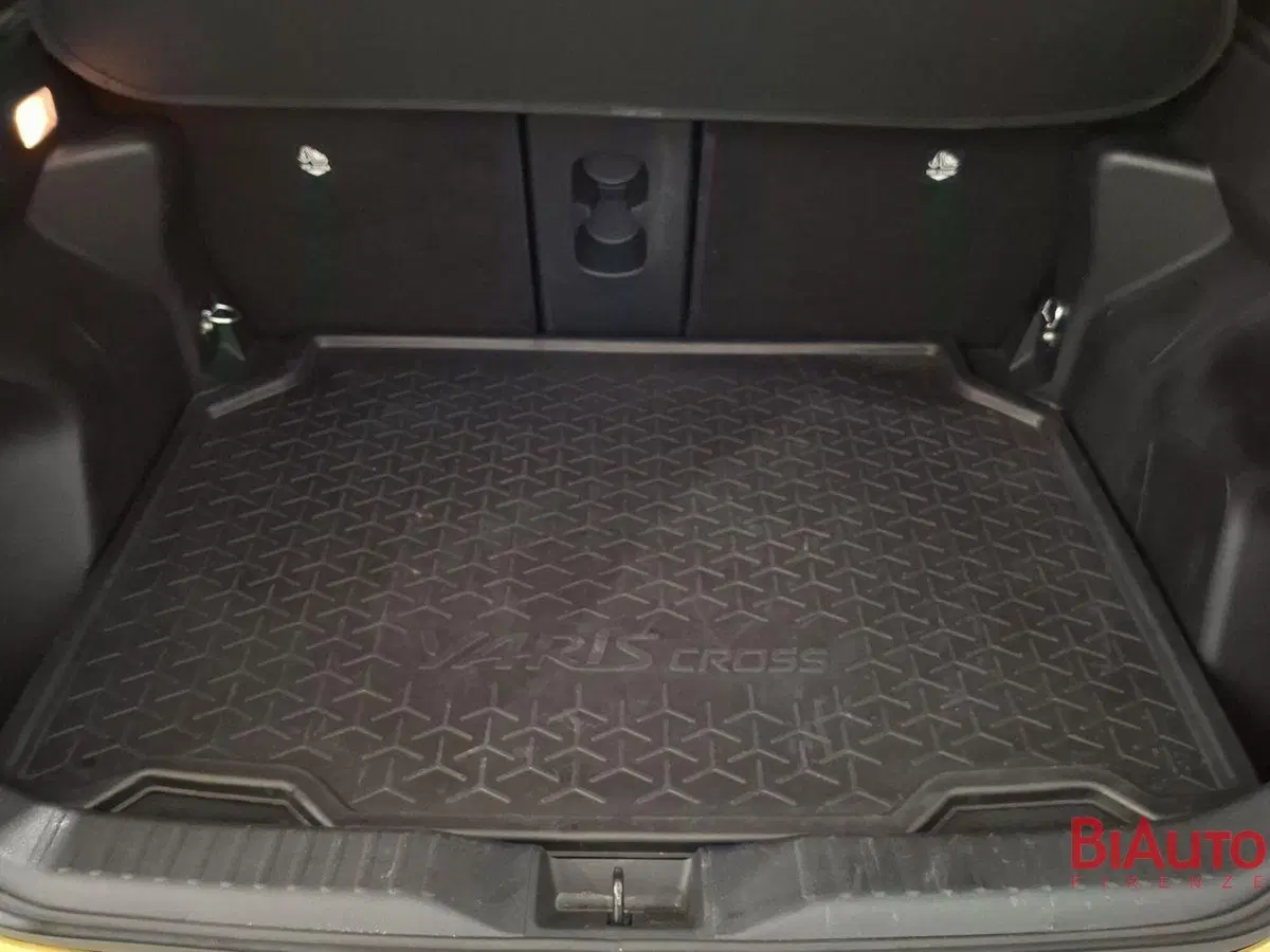 Toyota Yaris Cross usata a Firenze (6)