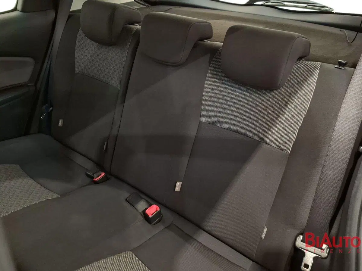 Toyota Yaris usata a Firenze (11)