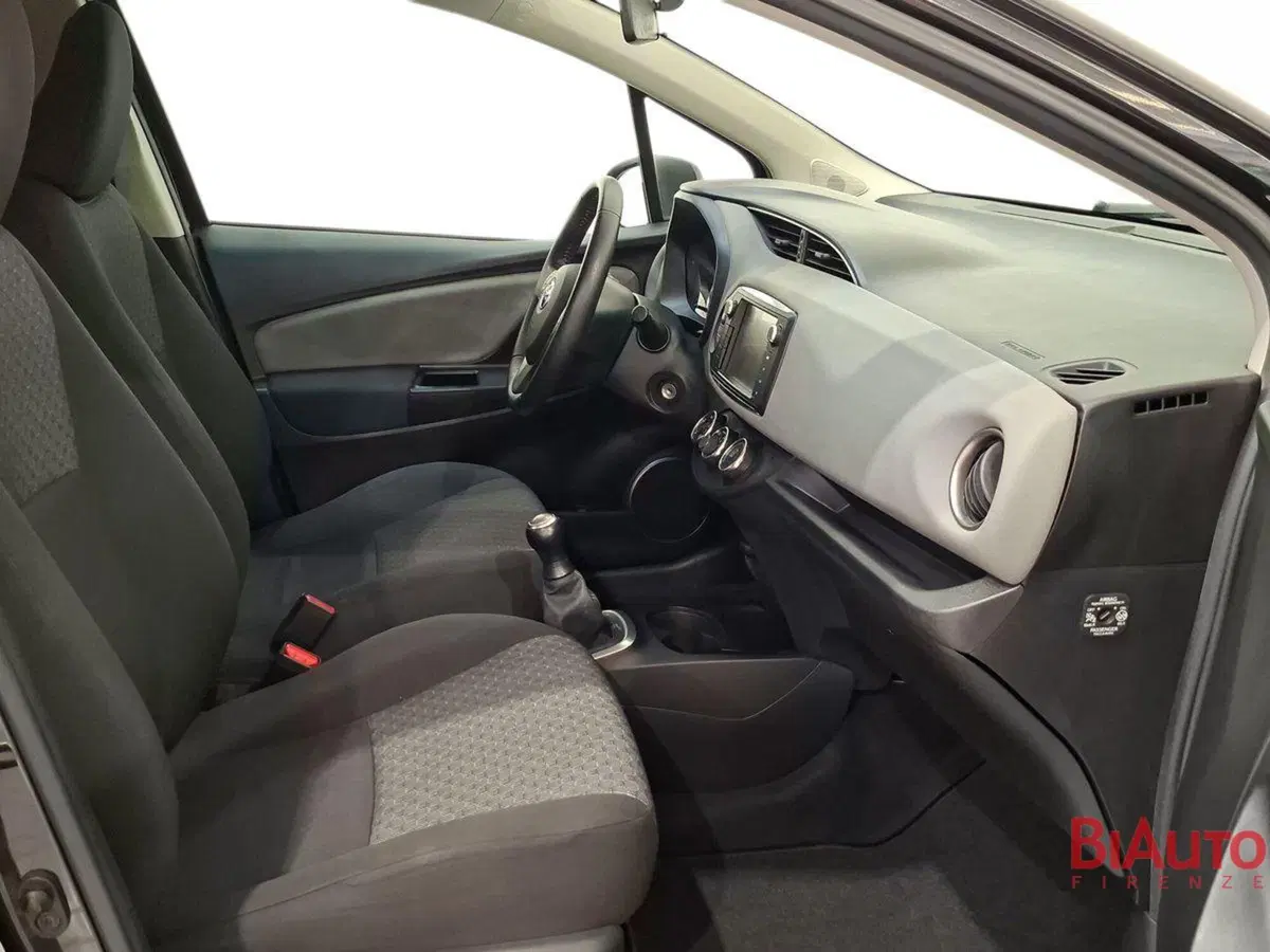 Toyota Yaris usata a Firenze (17)