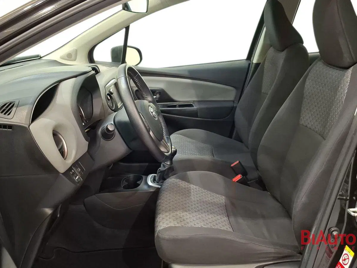 Toyota Yaris usata a Firenze (18)
