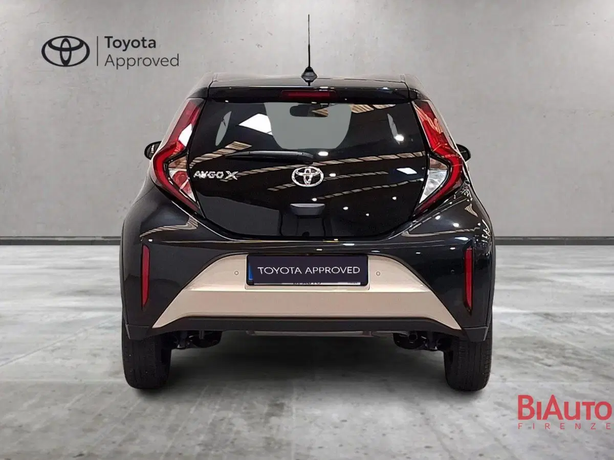 Toyota Aygo X usata a Firenze (12)