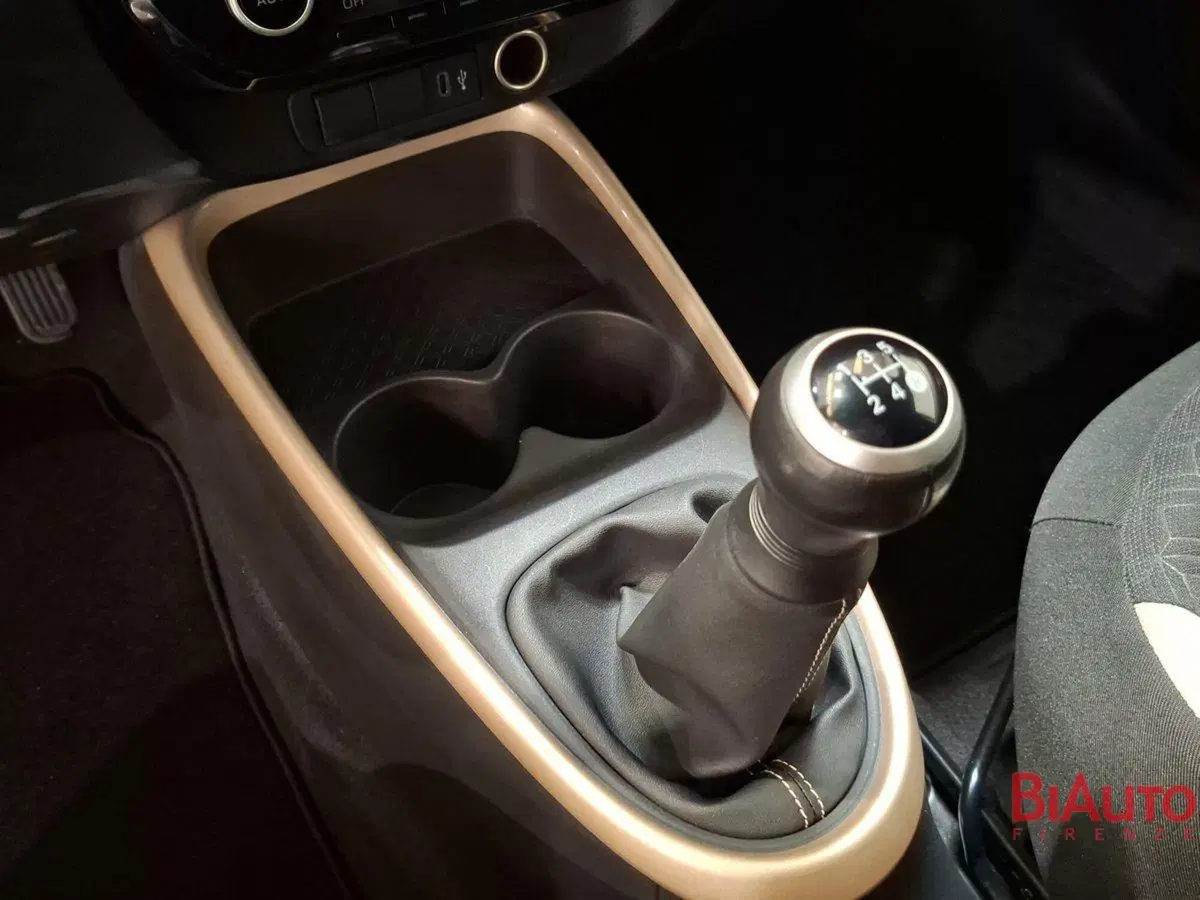Toyota Aygo X usata a Firenze (16)