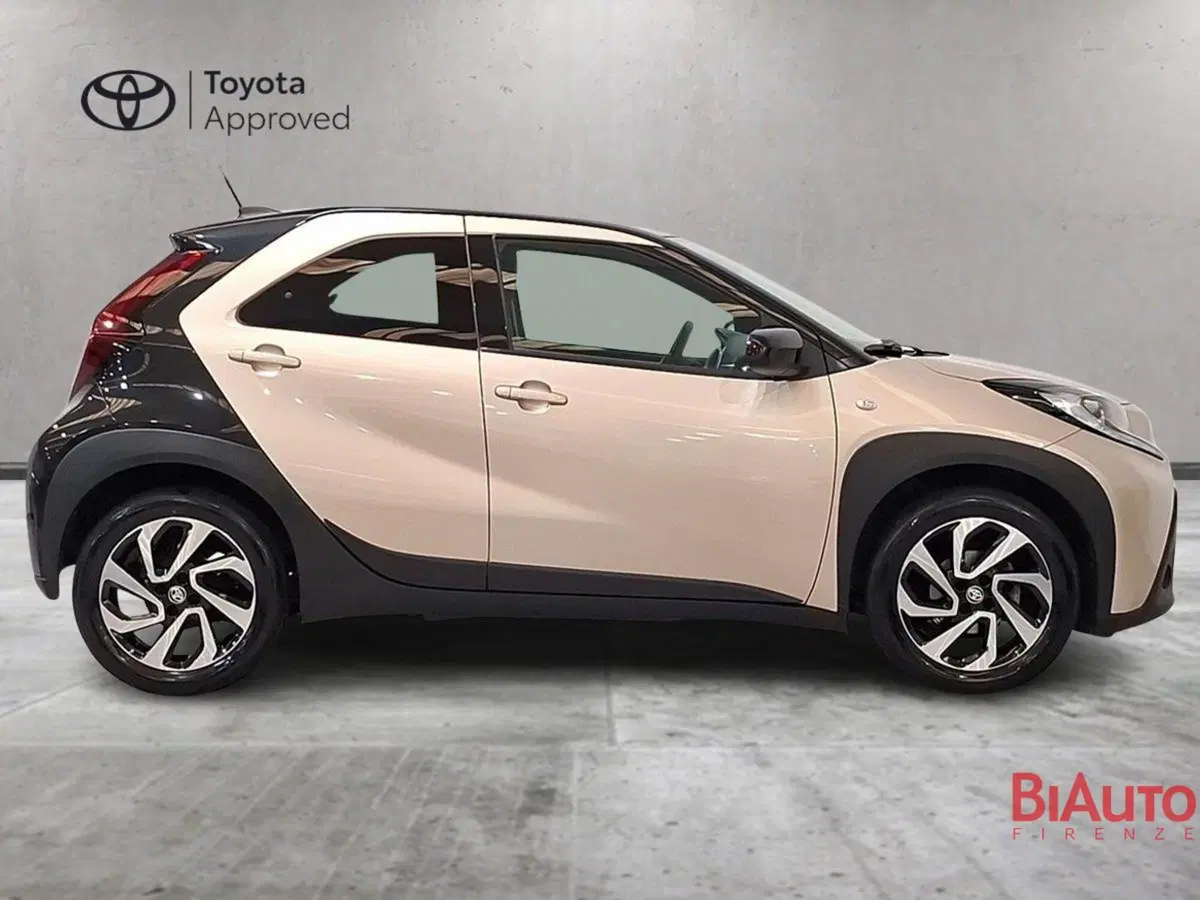 Toyota Aygo X usata a Firenze (4)