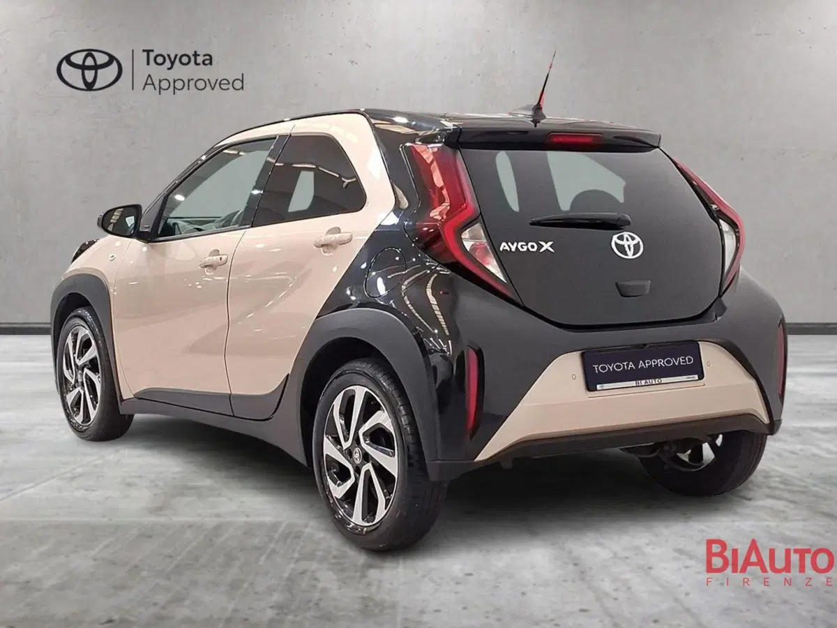Toyota Aygo X usata a Firenze (5)