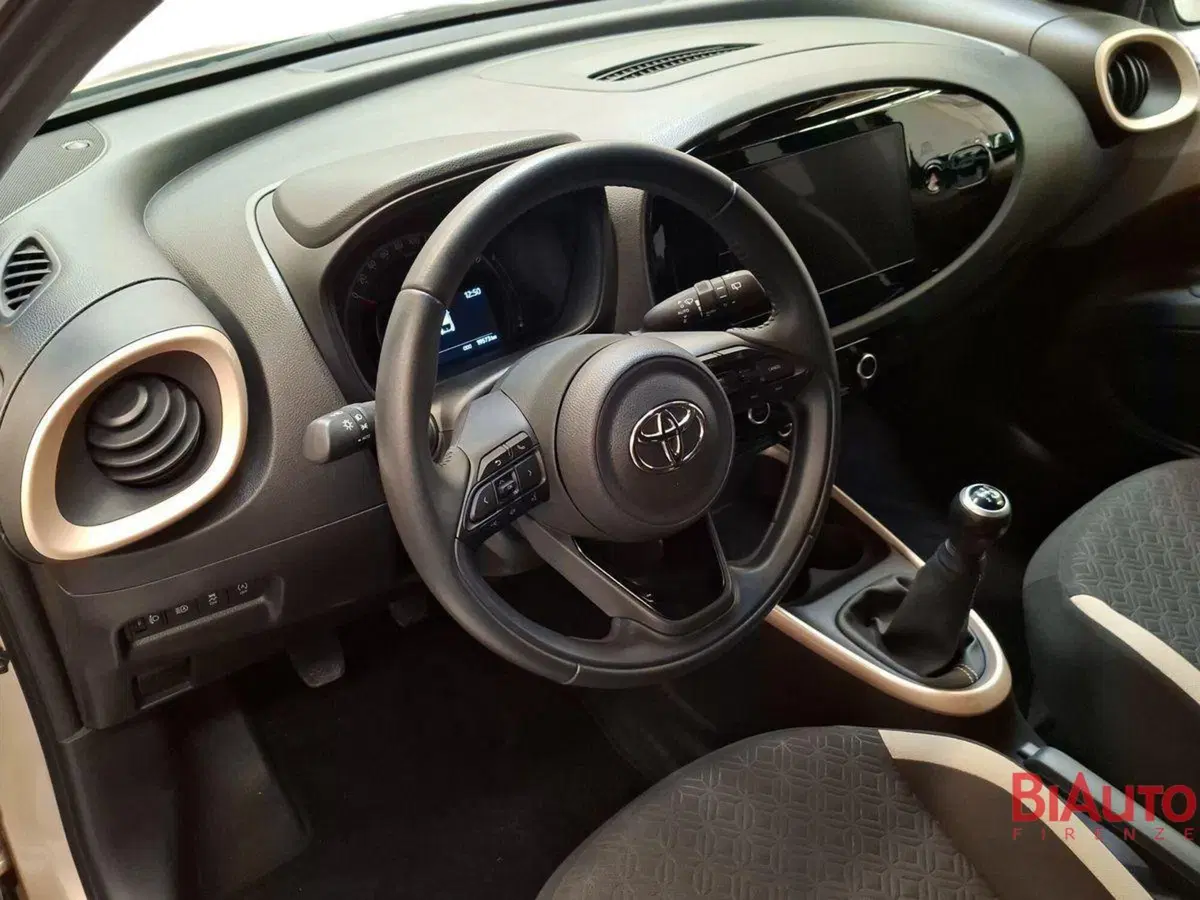 Toyota Aygo X usata a Firenze (7)