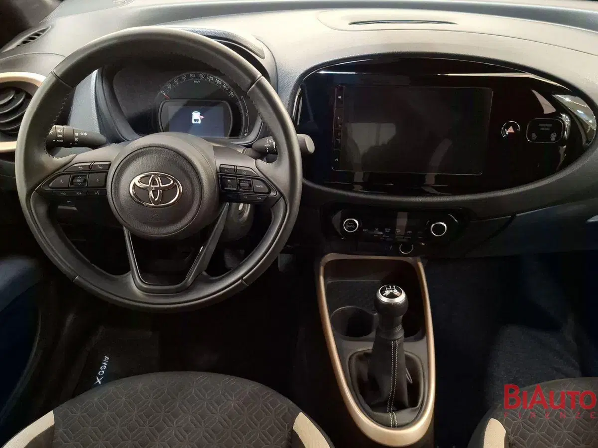 Toyota Aygo X usata a Firenze (8)