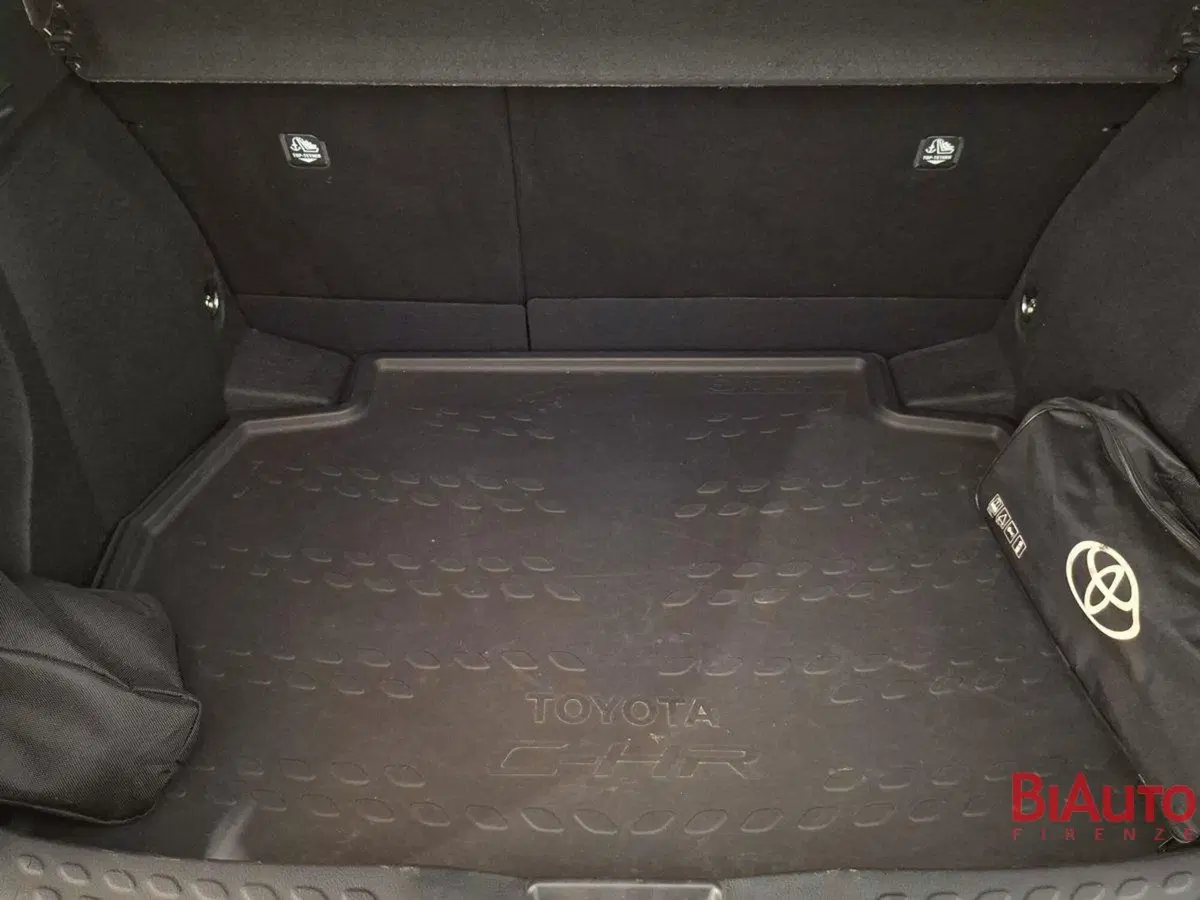 Toyota Toyota C-HR usata a Firenze (6)