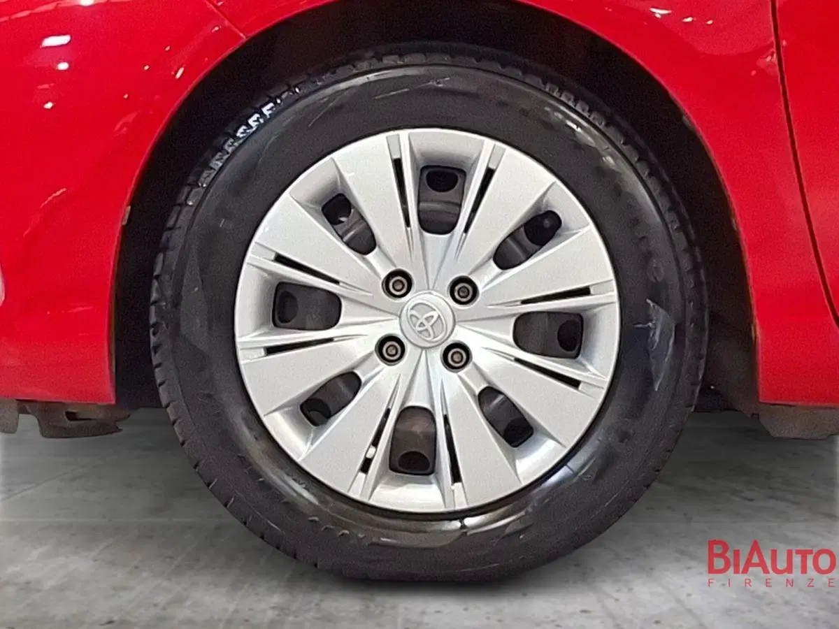 Toyota Yaris usata a Firenze (14)