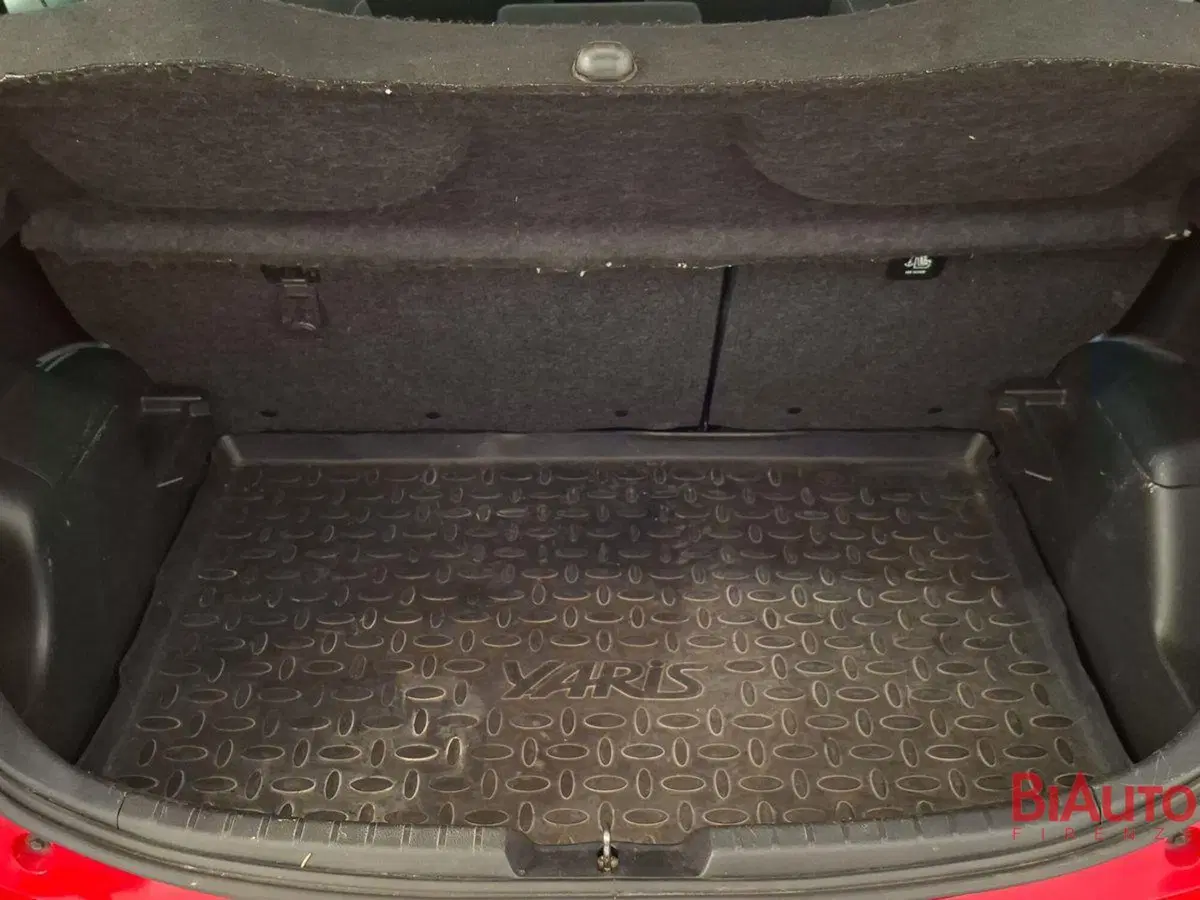 Toyota Yaris usata a Firenze (6)