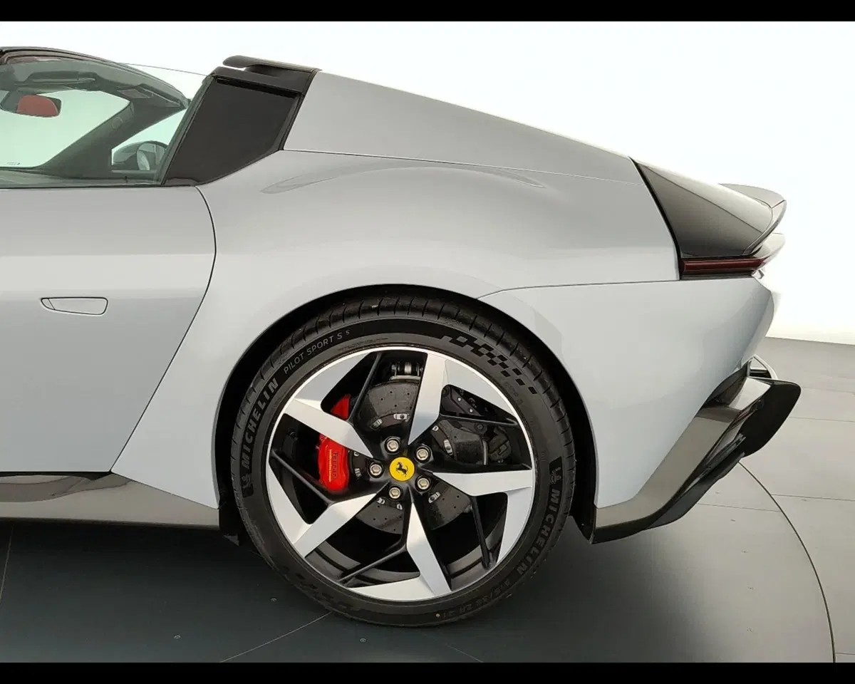 Ferrari 12Cilindri Spider usata a Verona (16)