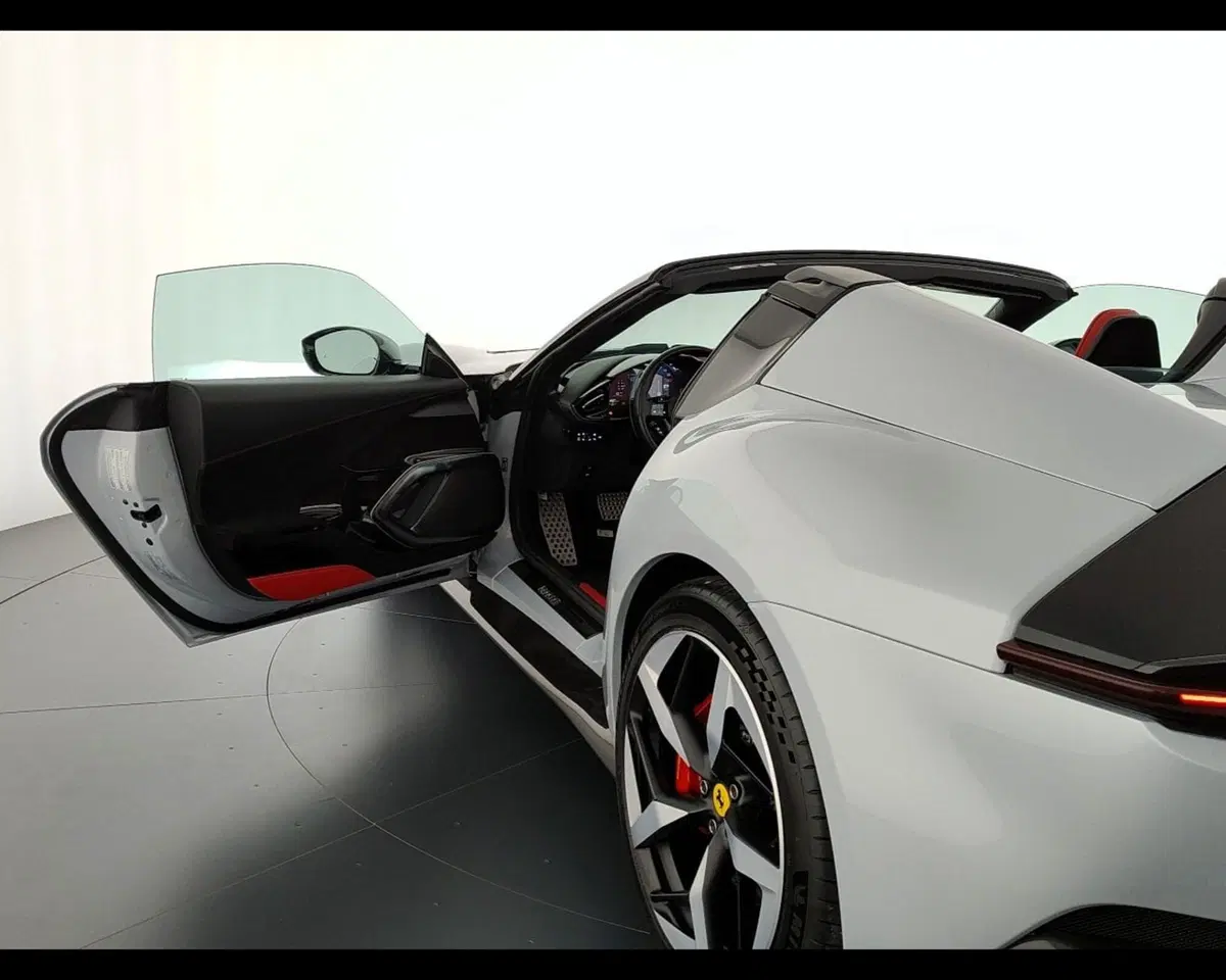 Ferrari 12Cilindri Spider usata a Verona (19)