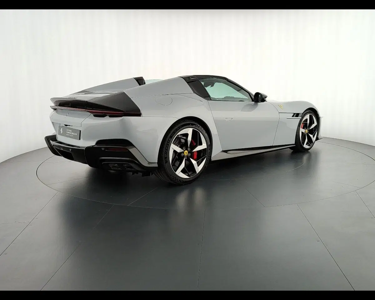 Ferrari 12Cilindri Spider usata a Verona (8)