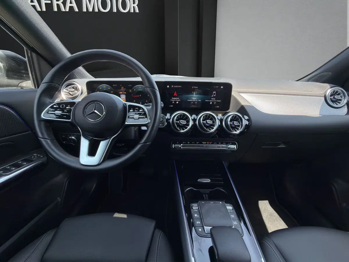Mercedes-Benz GLA SUV usata a Cosenza (14)