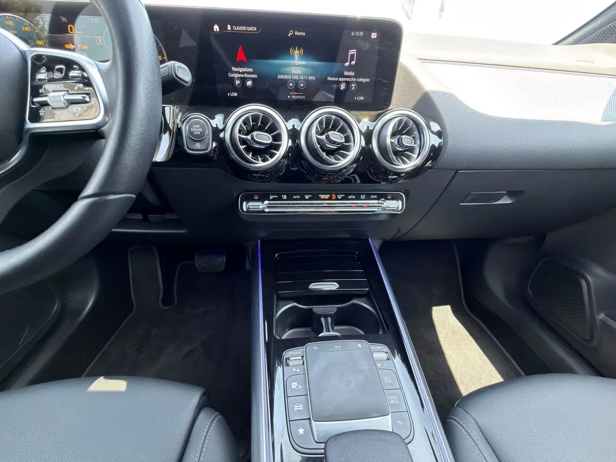 Mercedes-Benz GLA SUV usata a Cosenza (15)