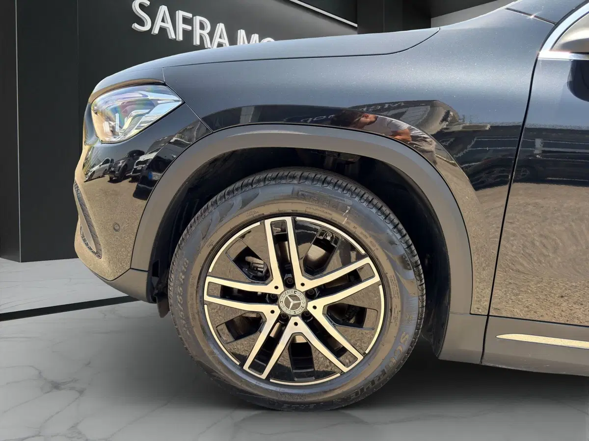 Mercedes-Benz GLA SUV usata a Cosenza (20)