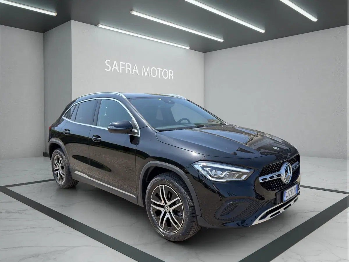 Mercedes-Benz GLA SUV usata a Cosenza (8)